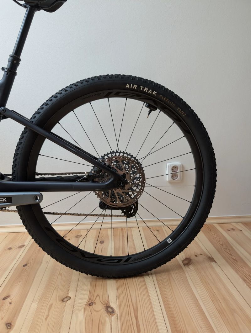 2023 SPECIALIZED EPIC EVO CARBON WHEELS