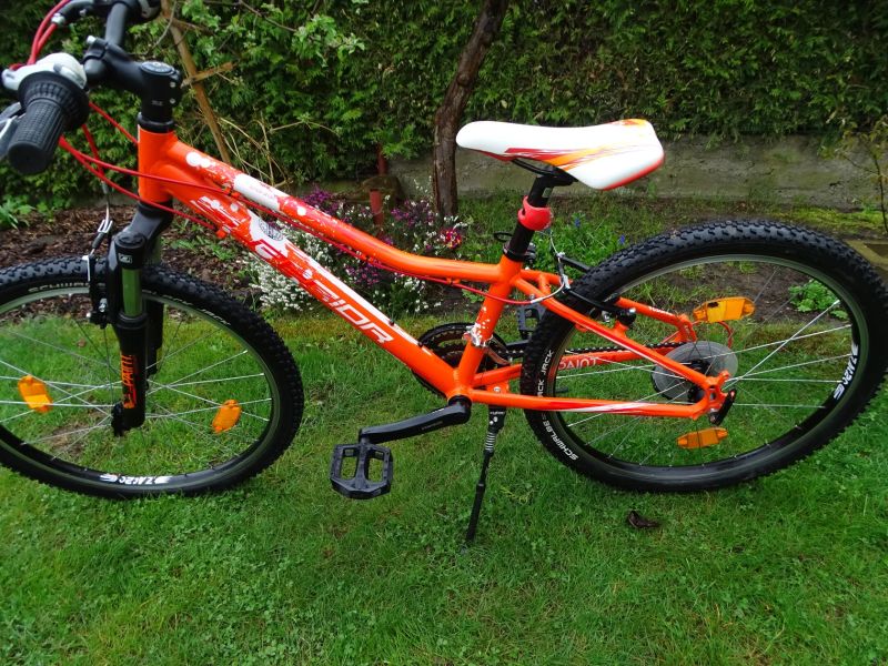 Superior Paint 24" Jako Nové Moc pěkný stav