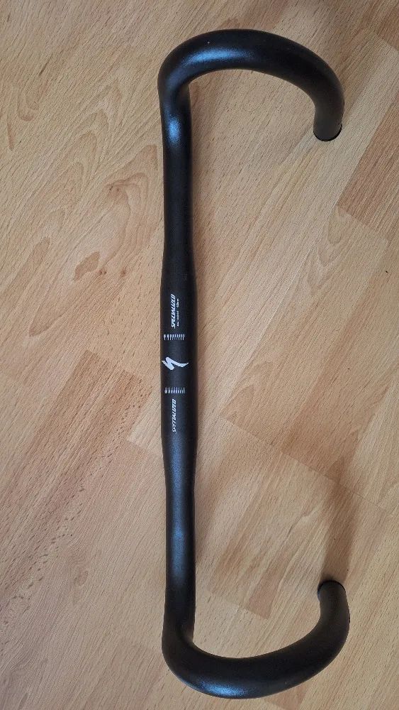 Řídítka Specialized 42 cm, 31,8 mm
