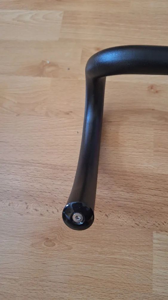 Řídítka Specialized 42 cm, 31,8 mm