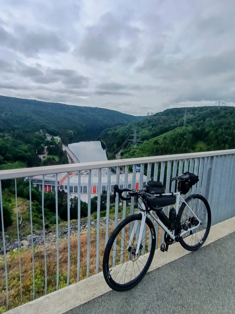 Restrap Race Saddle Bag 7 l + držák na radar