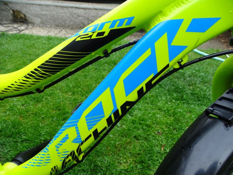 Rock Machine Storm 20"