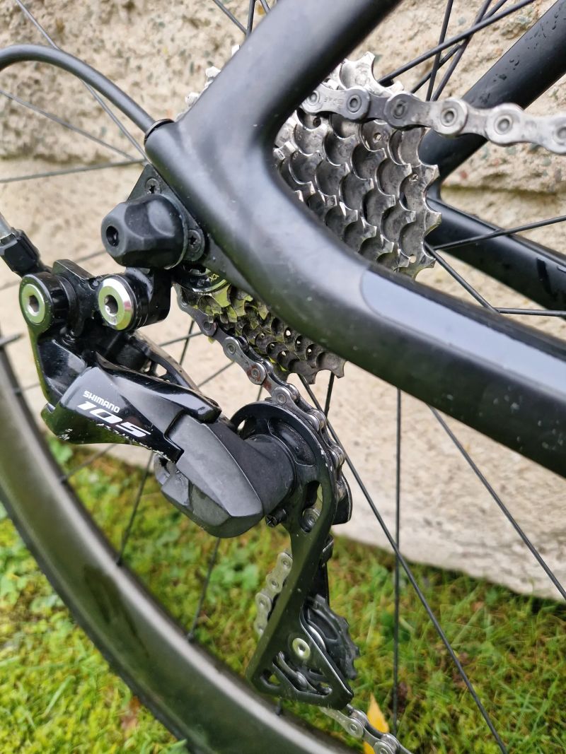 Canyon Aeroad CF SL 7, měřič výkonu Stages Power, size L