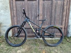 Trek Slash 8