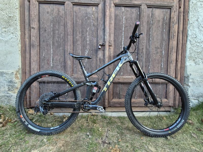 Trek Slash 8