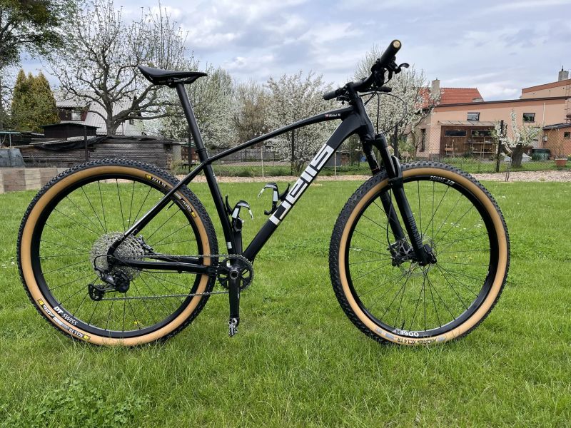 Pells Razzer Evo Race, velikost L