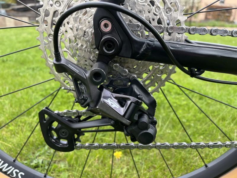 Pells Razzer Evo Race, velikost L