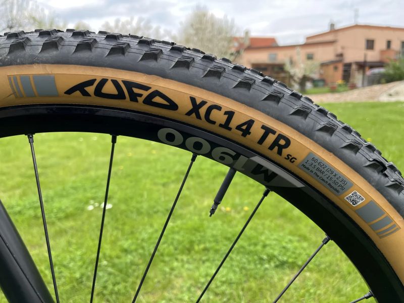 Pells Razzer Evo Race, velikost L