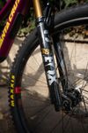 Santa Cruz Bronson Vel. M. TOP STAV