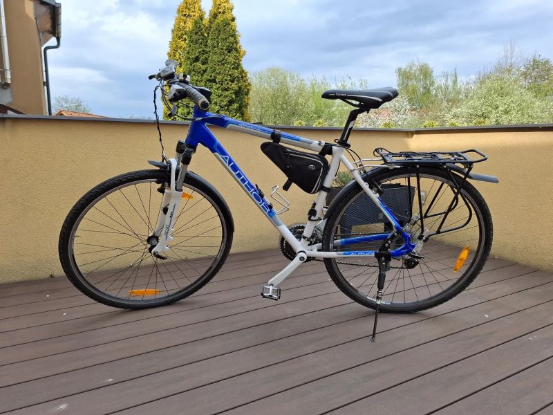 Author Stratos cross