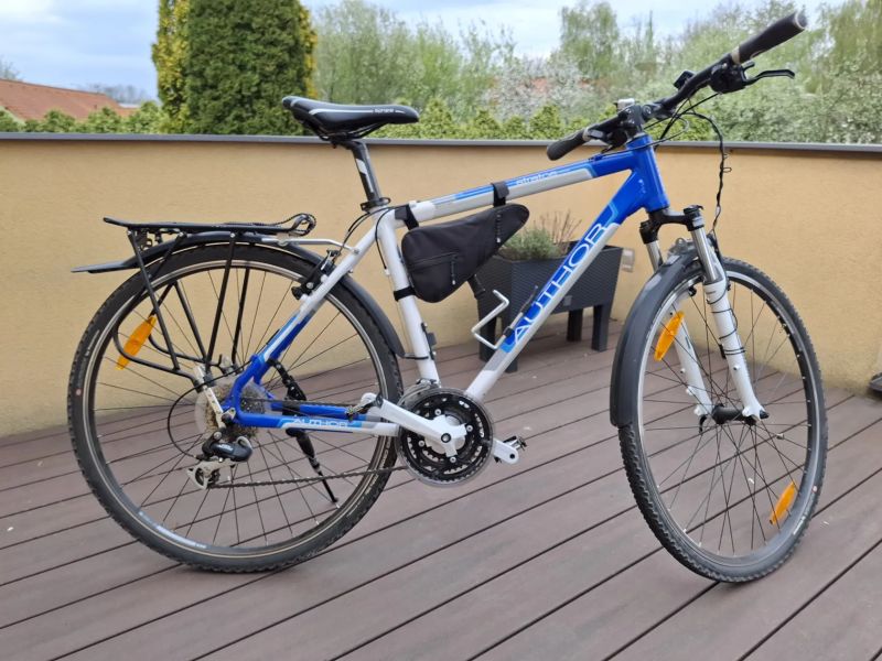 Author Stratos cross