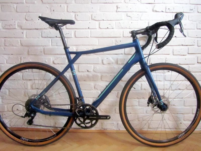 GT GRADE na Shimano SORA, vel L. ZÁNOVNÍ. 1ROK ZÁRUKA