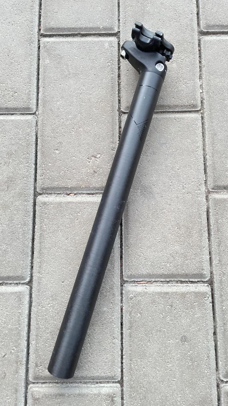 Karbonová sedlovka MERIDA EXPERT CC CARBON Standard 27,2 mm