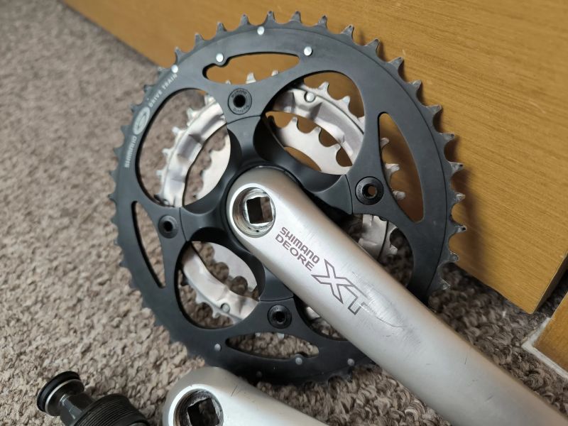 Shimano Deore XT M750 kliky s osou