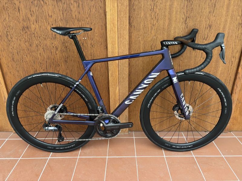CANYON ULTIMATE CFR - vel. M (51 cm) - ULTEGRA di2 2x12 - DURA-ACE C50 - NOVÉ