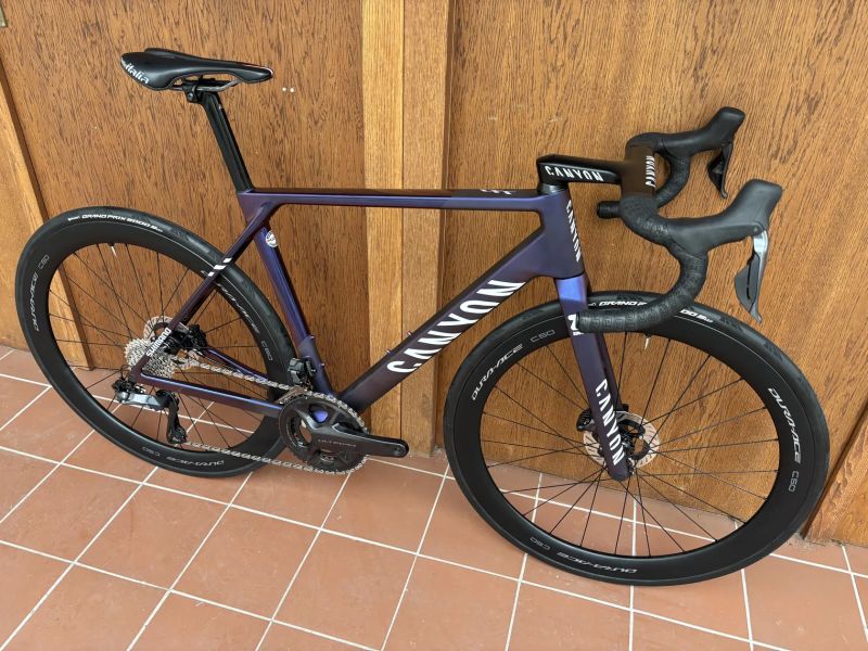 CANYON ULTIMATE CFR - vel. M (51 cm) - ULTEGRA di2 2x12 - DURA-ACE C50 - NOVÉ