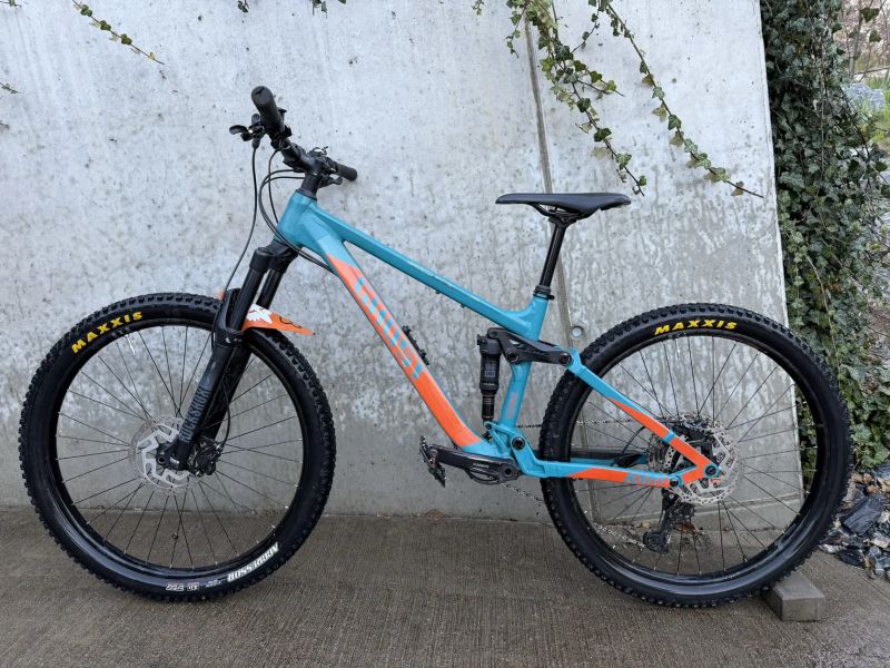 Celoodpružené kolo 27,5" Ghost Kato FS Universal