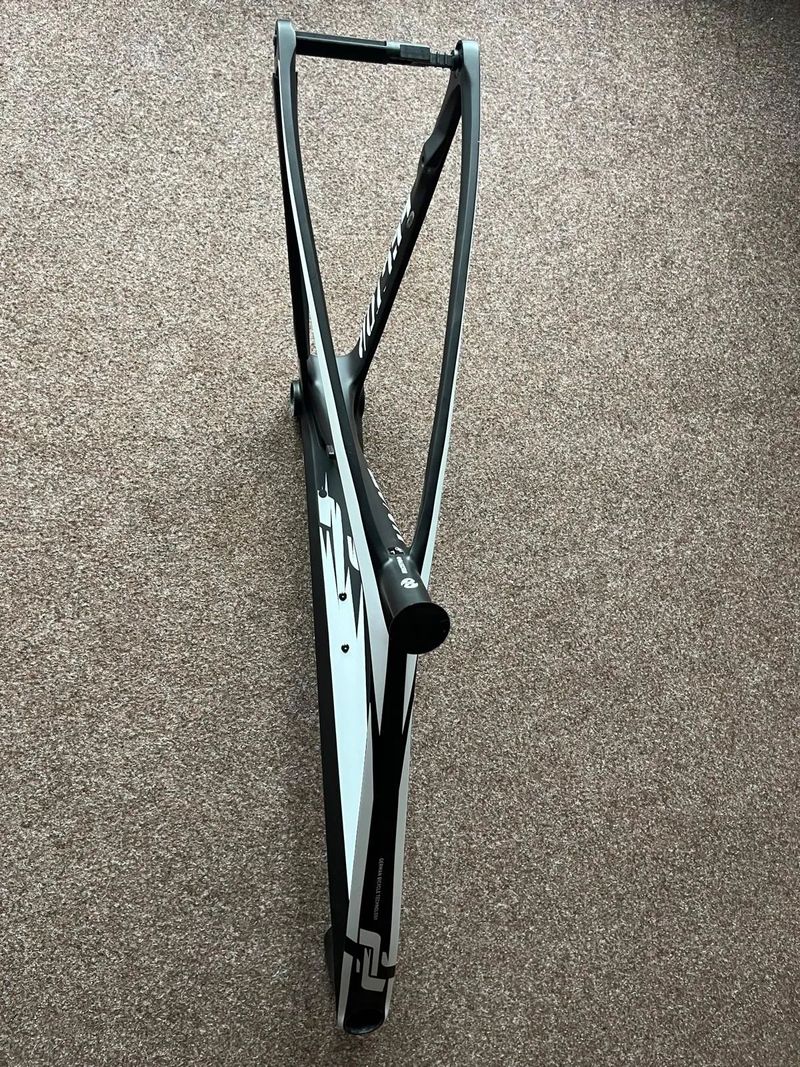 Rám Ghost Lector, vel. L