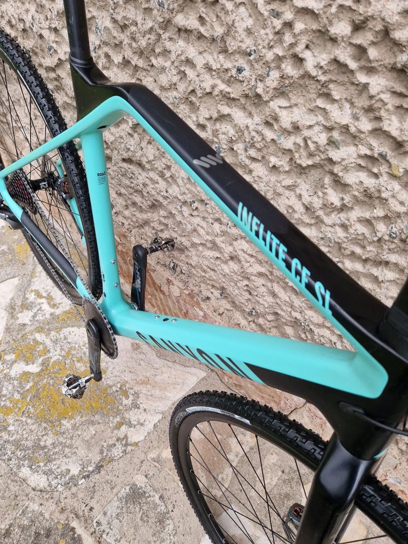 Canyon Inflite CF SL 8