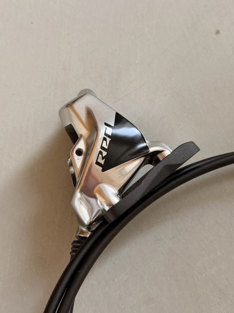 SRAM RED AXS D1 páky + třmeny