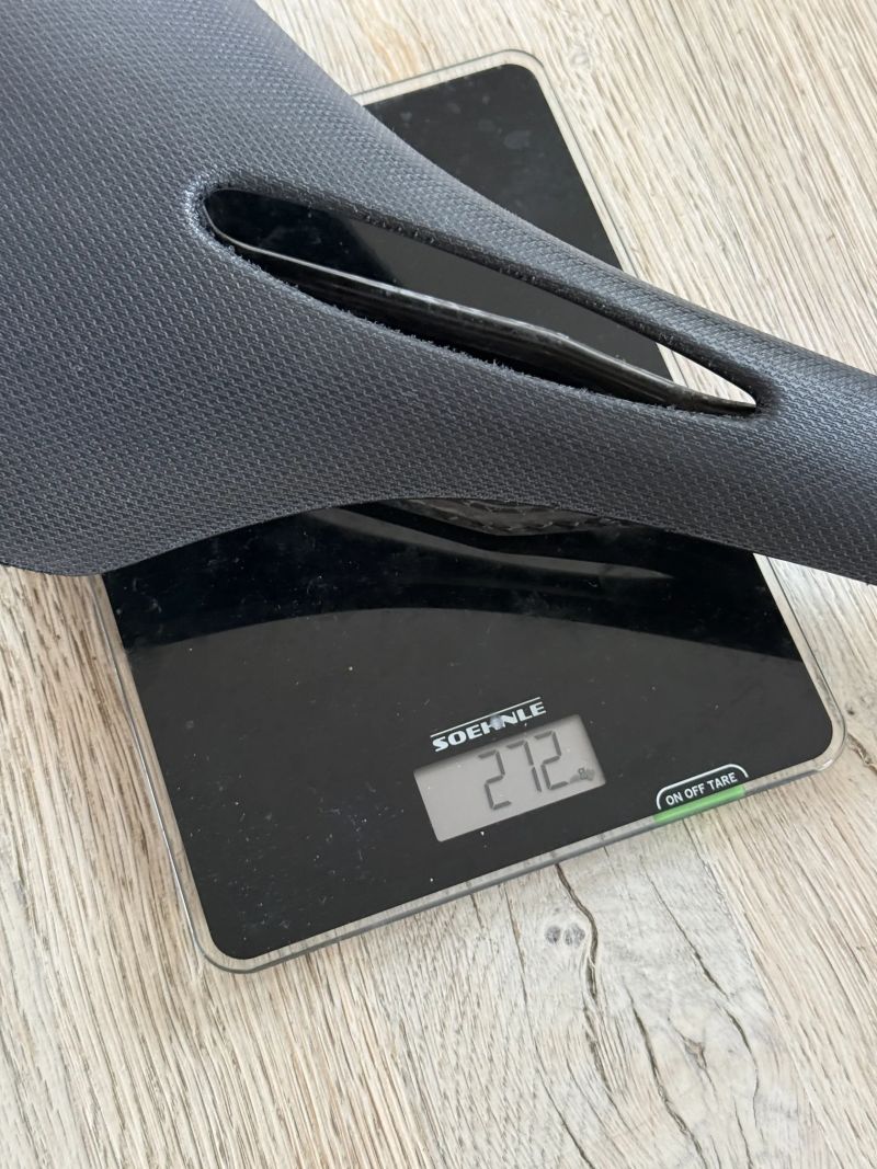 Sedlo Brooks C13 Carved 