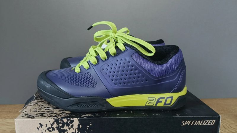 cyklistické MTB boty Specialized 2FO Flat - indigohyper gree vel.37 235mm