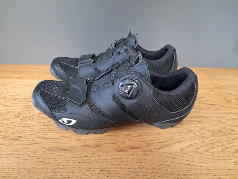 Dámské cyklistické tretry Giro Cylinder a Northwave vel.40