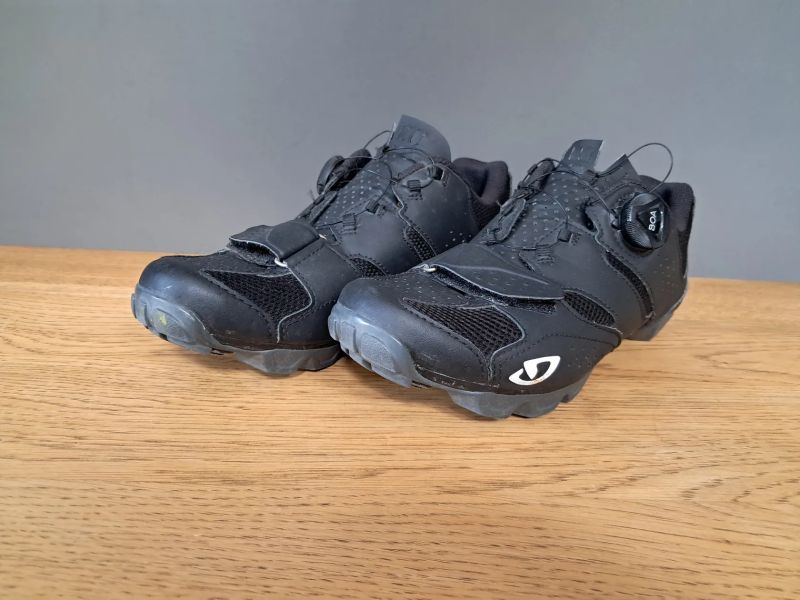 Dámské cyklistické tretry Giro Cylinder a Northwave vel.40