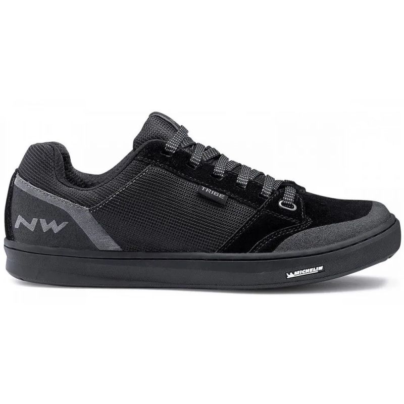 Dámské cyklistické tretry Giro Cylinder a Northwave vel.40