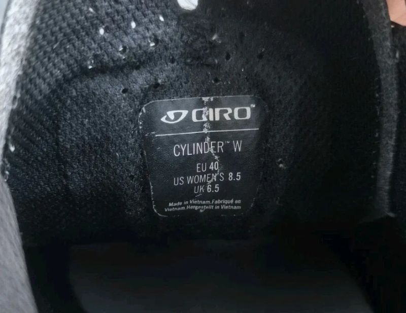 Dámské cyklistické tretry Giro Cylinder a Northwave vel.40