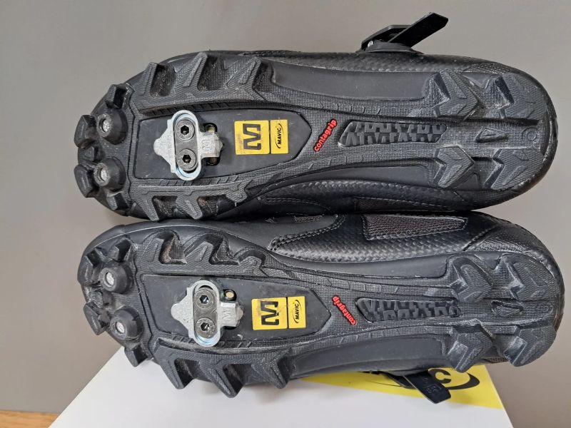 cyklistické MTB boty MAVIC a Five Ten a CUBE PEAK vel.39
