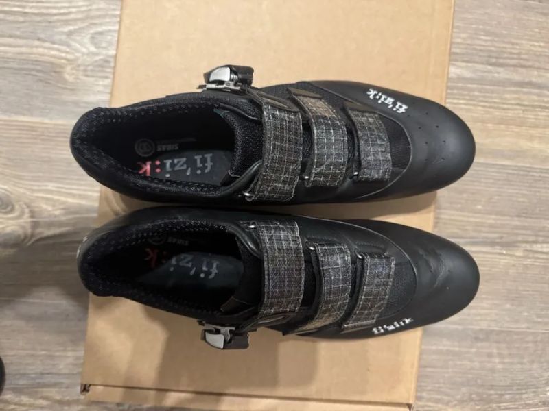 cyklistické silniční boty tretry Fizik R1 Uomo vel.44 