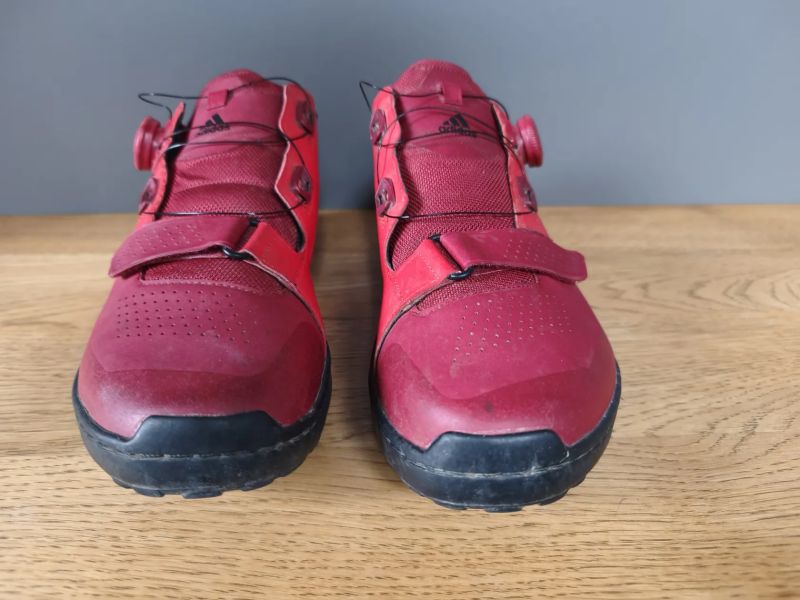 cyklistické MTB boty Five Ten a Fizik Terra vel. 46 295mm