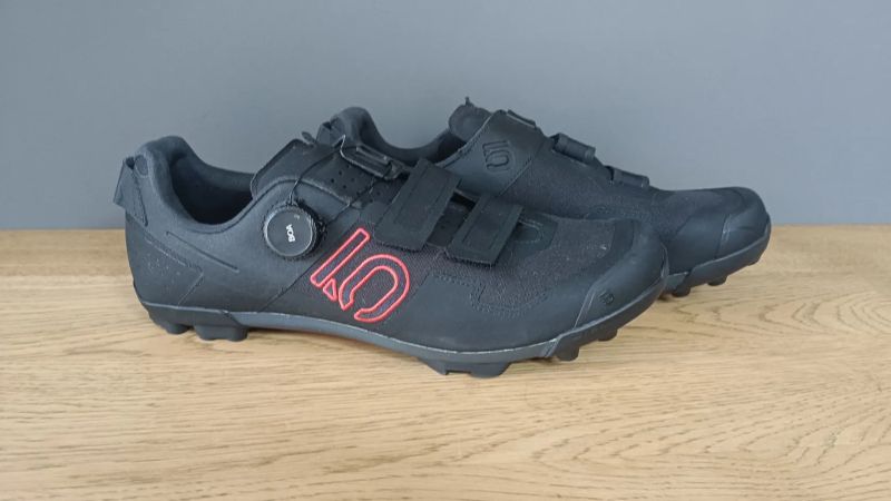 cyklistické MTB boty tretry Five Ten Kestrel Boa core vel.47