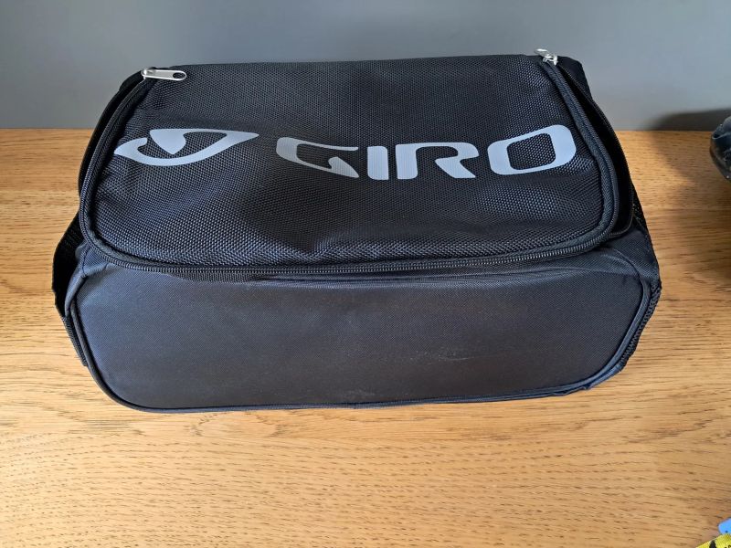 Silniční tretry vel.46 GIRO Shimano NIKE