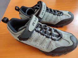 Prodám turistické cyklistické tretry Axon Trapper