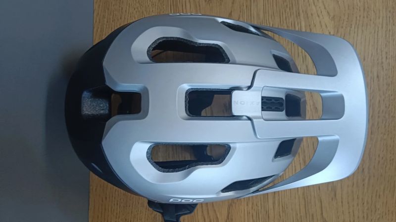 helma cyklistická přilba POC Axion SPIN vel.XS NOVÁ 