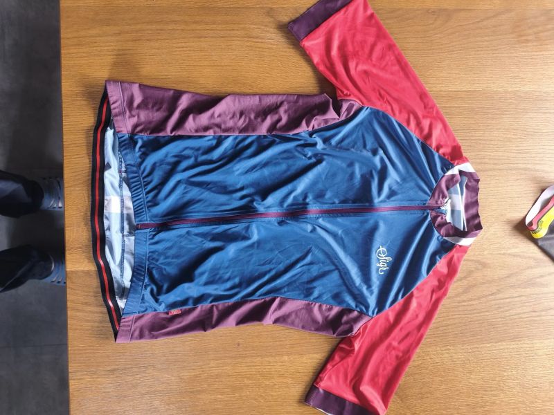 cyklistické dresy MALOJA a Sigr vel.Xl 