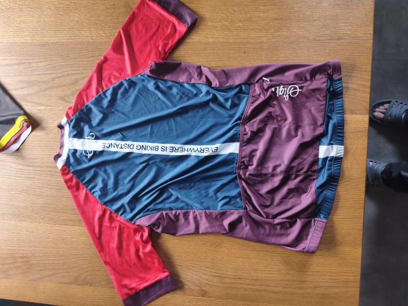 cyklistické dresy MALOJA a Sigr vel.Xl 