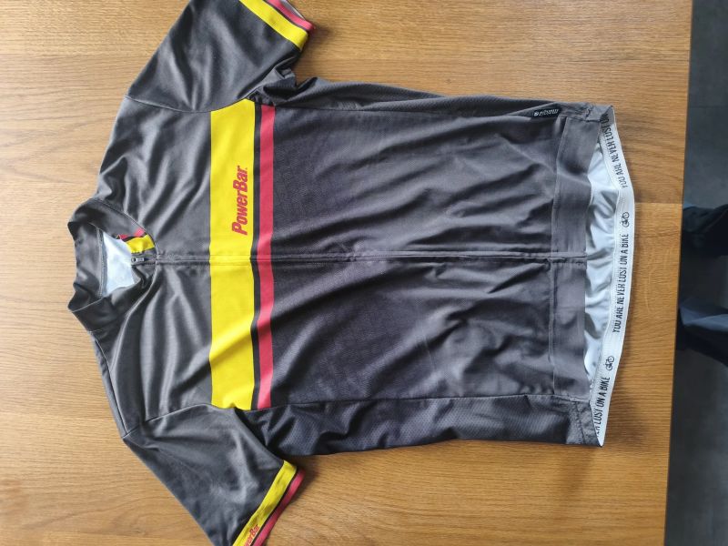 cyklistické dresy MALOJA a Sigr vel.Xl 