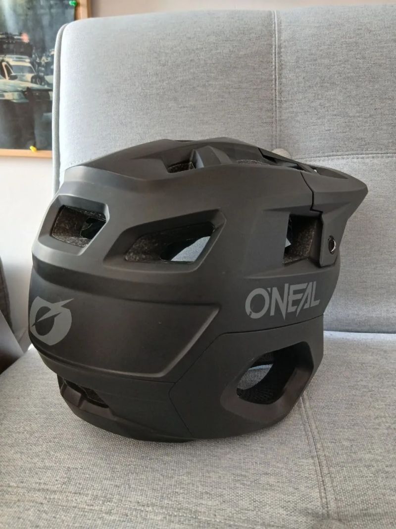 Přilba MTB - O'NEAL Trapper SOLID - černá 