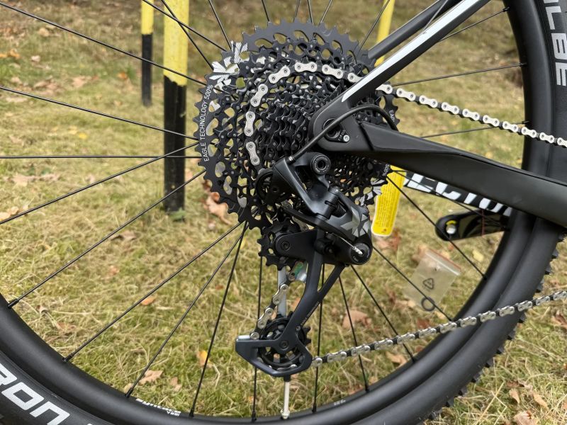 Ghost Lector PRO, nové, vel. M, model 2025, za 50% ceny !