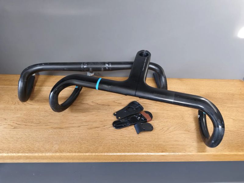 karbonová řidítka GIANT Contact SLR a EASTON EC70ax.