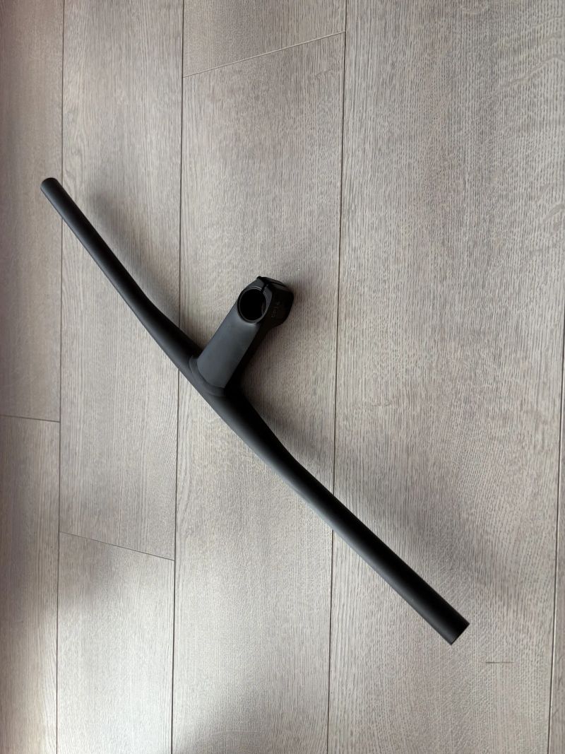 Rovná řidítka Canyon cocpit CP16 - 63 cm, 100 mm představec