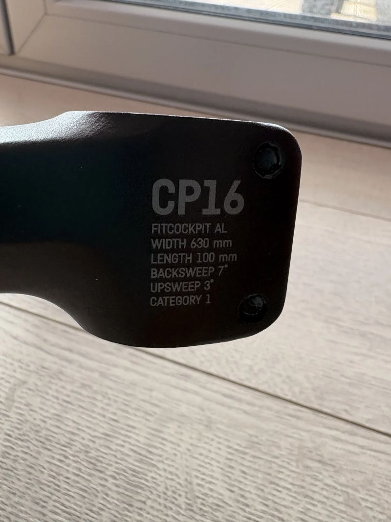 Rovná řidítka Canyon cocpit CP16 - 63 cm, 100 mm představec