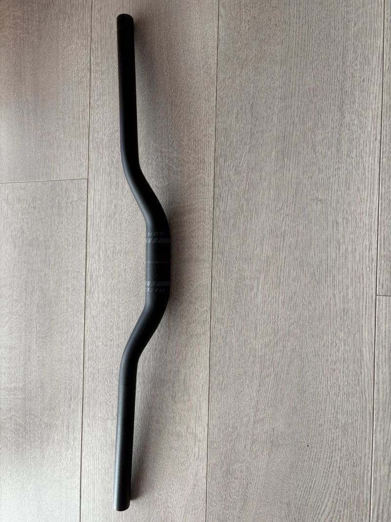 Rovná řidítka Canyon cocpit CP16 - 63 cm, 100 mm představec