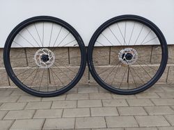 DT Swiss R470 Disc nové !!!