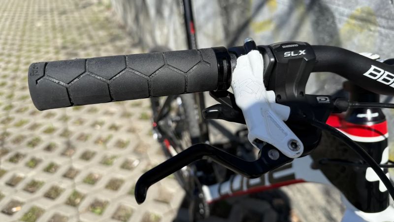 Cube Reaction GTC carbon 26"