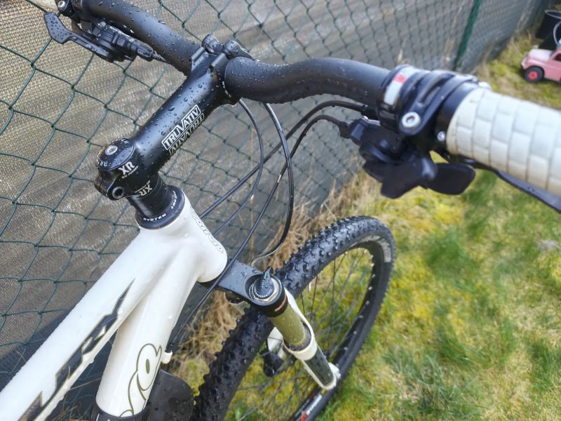 Horské kolo Carrera