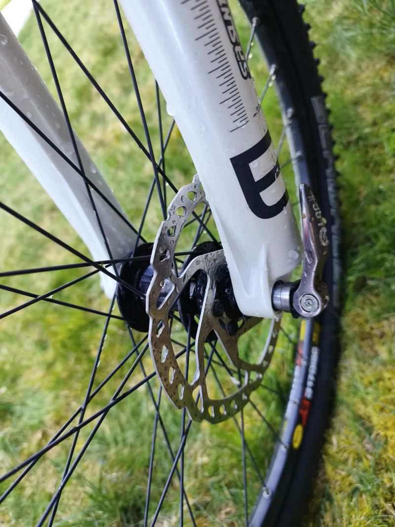 Horské kolo Carrera